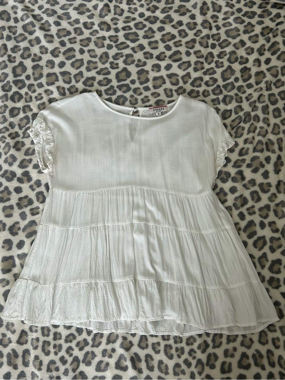 Small White Tiered Flutter Sleeve Women’s Top